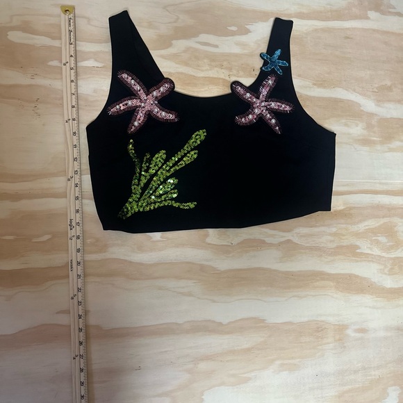 Forever 21 Tops - Forever 21 Black Crop Top with Pink and Blue Starfish